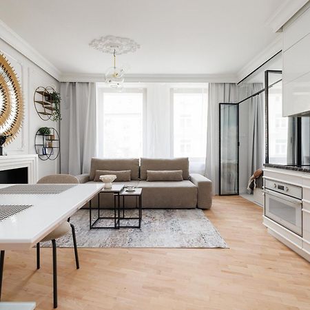 Gold By Praia Apartments - 600 M Do Plazy - Parking 소포트 외부 사진